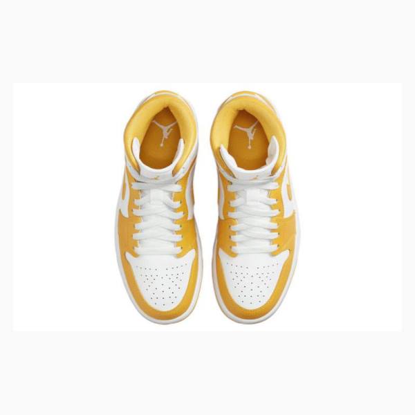 Air Jordan 1 Nike Mid Zapatillas Baloncesto Mujer Blancas Amarillo | JD-907NF