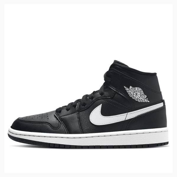 Air Jordan 1 Nike Mid Zapatillas Baloncesto Mujer Negras Blancas | JD-987BN